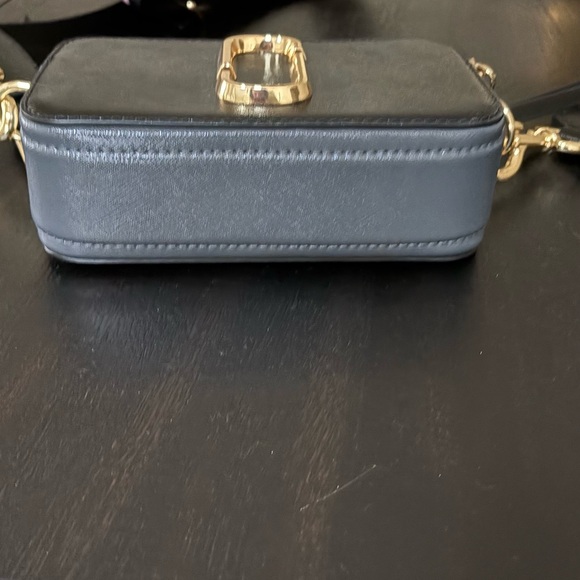 Marc Jacob’s Black Crossbody Bag - Picture 4 of 9
